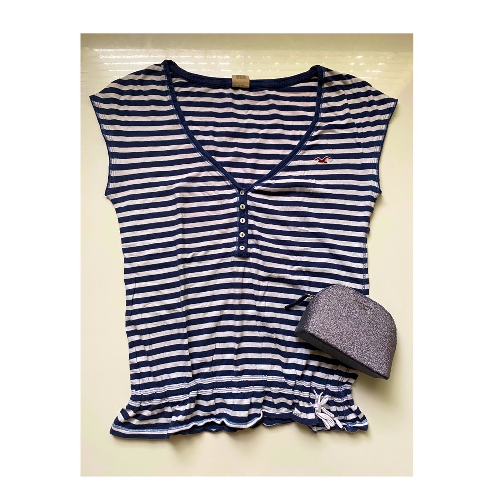 Hollister Blue and White Striped V-Neck Blouse 🎀
